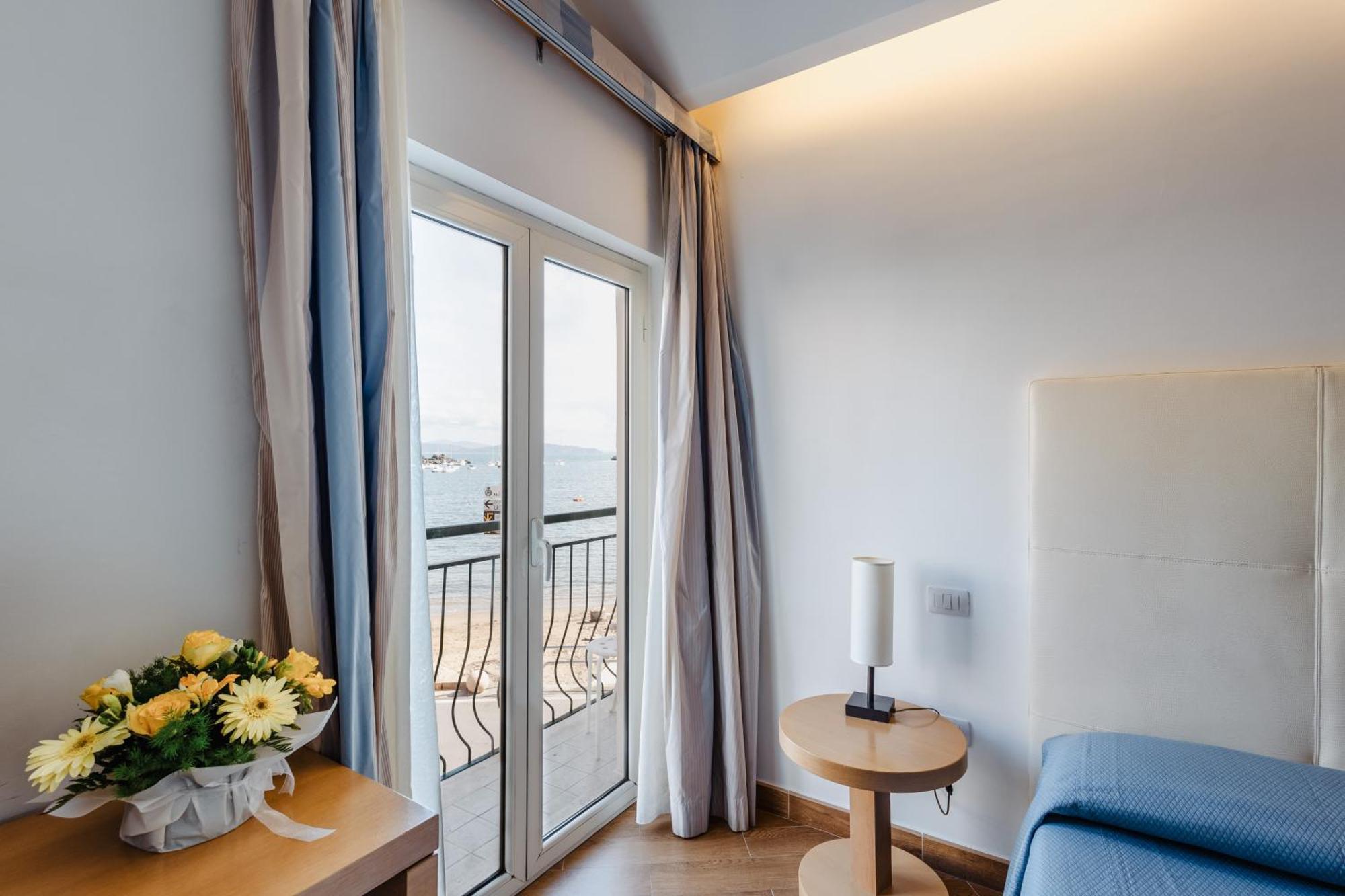 Bi Hotel بورتو إركولي المظهر الخارجي الصورة