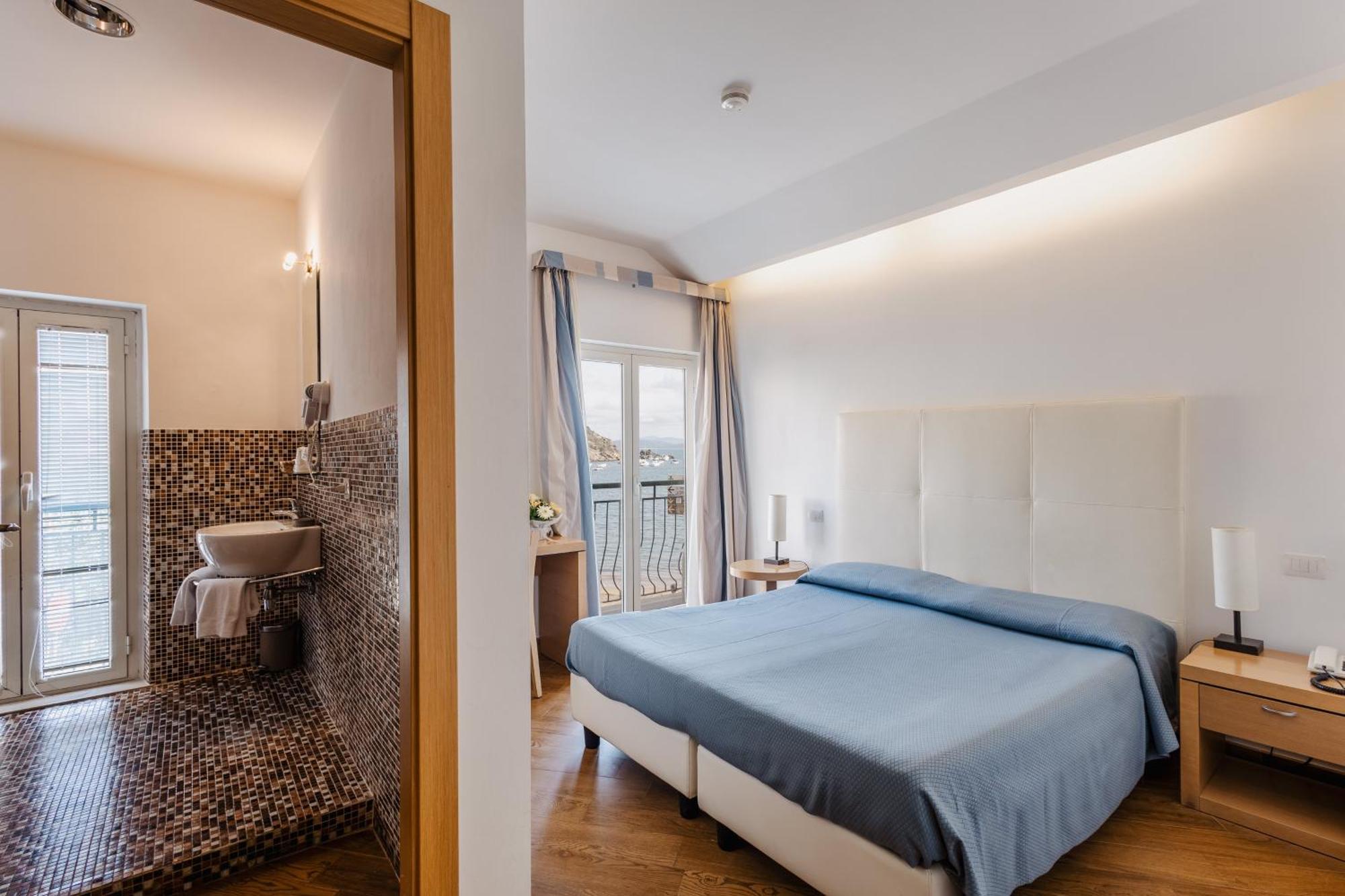 Bi Hotel بورتو إركولي المظهر الخارجي الصورة